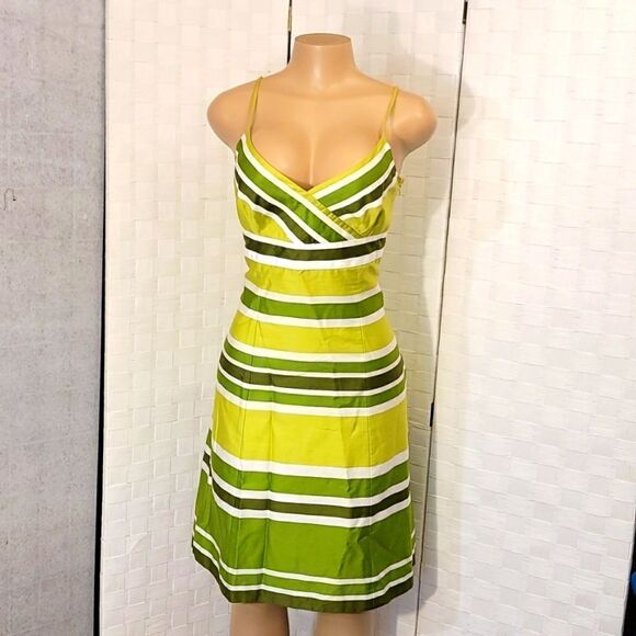 Ann Taylor Dresses & Skirts - ANN TAYLOR V-NECK WOMEN'S SPAGHETTI STRAP VINTAGE DRESS